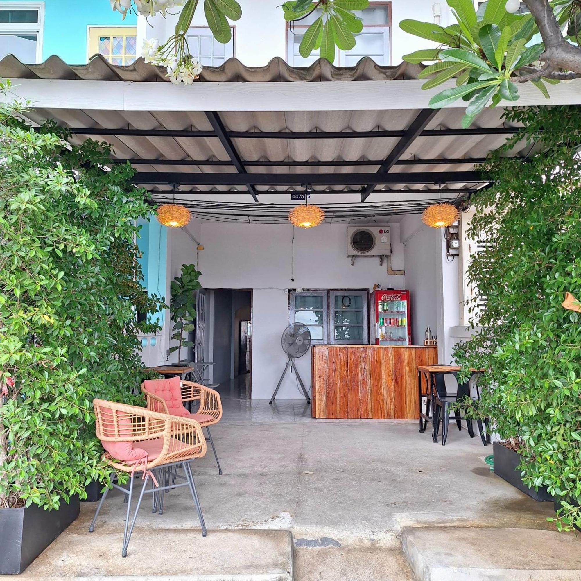 Jungle Cafe And Guesthouse Prachuap Khiri Khan Eksteriør billede